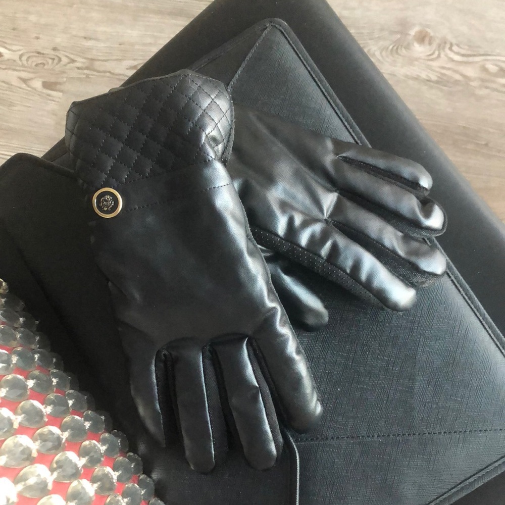 Women’s Black Fitted Cold Weather Gloves, S
